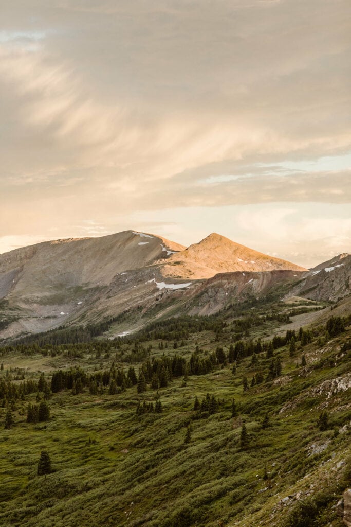 Cottonwood Pass Colorado sunset mountain alpenglow in the summer